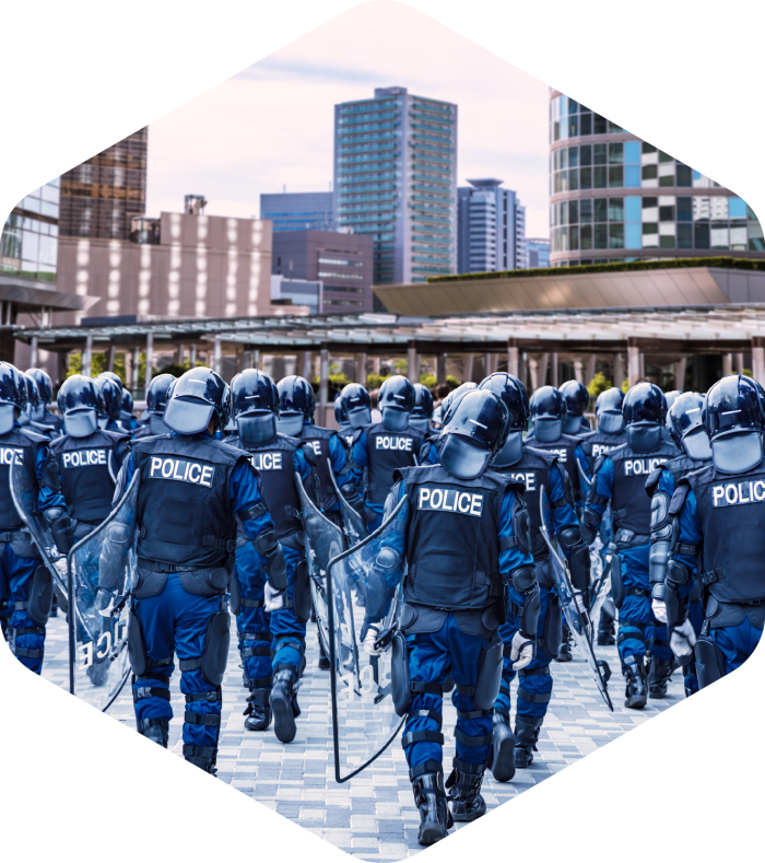 Offers excellent protection against
burglary, shelling, explosions
and hurricanes Offers excellent protection against
burglary, shelling, explosions
and hurricanes
